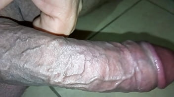 Preview 4 of Sandra Curay - Aumentando mis venas