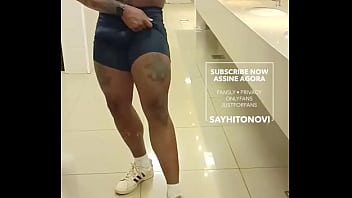 Preview 3 of Son Cheat Mom While Sleep - Don&#039_t skip leg day!Treinei perna,  gostaram?