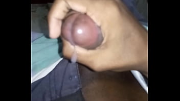 Preview 4 of Dishi Beeg - Neguinho na punheta