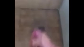 Preview 3 of Sixxx Full Hd Video Porna - Punheta no chuveiro da academia c/ gozada