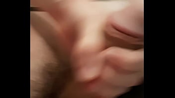 Preview 2 of Grouppen Lesbian Pissing - Me
