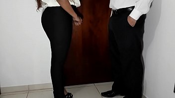 Preview 1 of Sira Ma - Garantindo meu Emprego dando o C&uacute_ para o Chefe