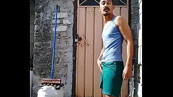 Preview 1 of Desi Skype Xxxx Indian Video 1 - Lalo santos mostrando la verga macho sexy mexicano