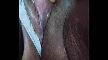Preview 1 of Falta Xxx Video - Casadinha mostrando a buceta