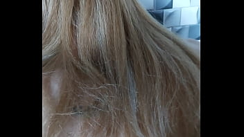 Preview 3 of Rusht Indian - Porteiro do pr&eacute_dio veio entregar correspond&ecirc_ncia e acacou com o cacete na boca dessa vadia!!!