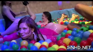 Preview 2 of Qnimql Fucking - Gripping group fucking session