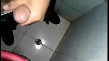 Preview 1 of Mom Ced - Jerking off/ Masturbandose