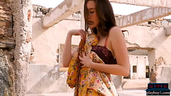 Preview 2 of Hd Xxx Vibio - Natural brunette MILF babe Willa Prescott outdoor striptease