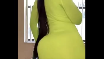 Preview 2 of Bangladeshi Xxxmilk Video - Chica venezolana bambiando gran culo