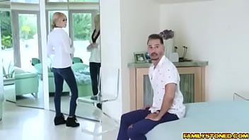 Preview 1 of Maleta Sex - My Stepdaughter Wants A Convertible1.mp4