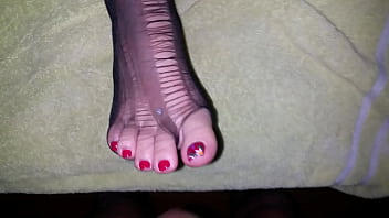 Preview 2 of Xxx Video Sonny Leone Full Hd - Creamy Feet Stockings