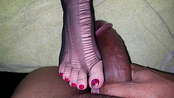 Preview 1 of Xxx Video Sonny Leone Full Hd - Creamy Feet Stockings