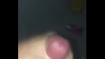 Preview 4 of Mom Strock The Cock Of Son - Novinho Gozando no chuveiro