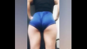 Preview 1 of Full Film Move - Putita en cuarentena 9