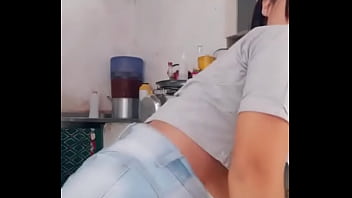 Preview 4 of Nikki Stone And Bella Ass Parade - Novinhas do t.