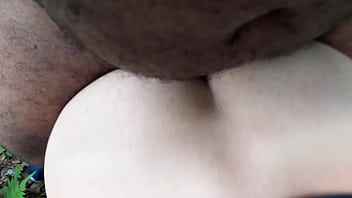 Preview 3 of Hd Full Sez - Neg&atilde_o me picou com sua mamba-negra em uma trilha em Blumenau
