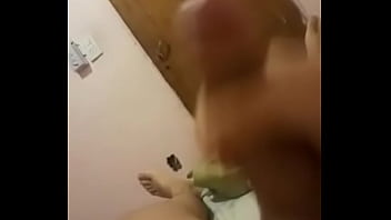 Preview 2 of Amazing Fuk - rico argentino se corre