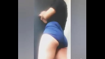 Preview 2 of Desi Teen Dancing Nude - Putita en cuarentena 6