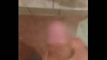 Preview 2 of Bww Sex Porn - flaite jovencito se corre para su polola