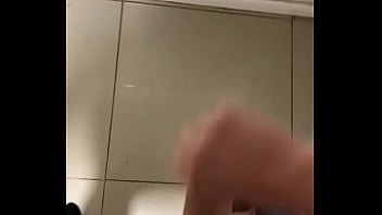 Preview 1 of Amlmai Sex - Chileno jovencito se pajea antes de la ducha parte 1