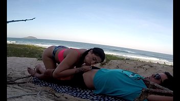 Preview 4 of Video Bokep Guru Sama Murid - Oral na beira do mar feito pela diva indiana