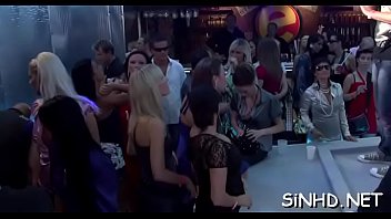 Preview 3 of Sunny Leon Xxx 2018 In Sadi - Massive group gratifying