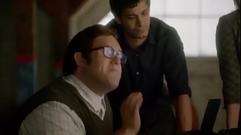 Preview 2 of Jeans Or Pant - SCORPION 1X06
