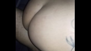 Preview 4 of First Cry Pron - Esposa deixando amigo meter no pelo dentro do carro