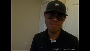 Preview 2 of Incesto Mae E Filho Brasileiro - TSROXIEXXX delivers that Tranny Dick to bestbuy geek/ he wanted cum down his throat