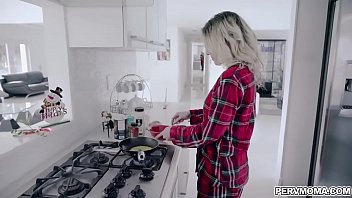 Preview 3 of Wwwcomxxxindan Schoolgirls - Stepson kissing his hot stepmoms milf clit in the kitchen