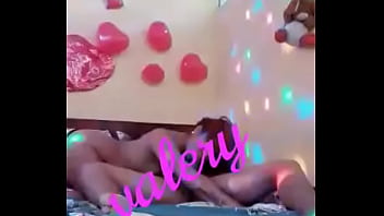 Preview 4 of Two Girls And Male - Que rico lo chupa Valery