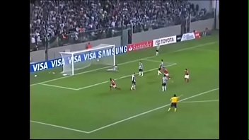 Preview 1 of Clinging To Sister With Shower - Victor esbaga&ccedil_ando o cu da mexicana na libertadores