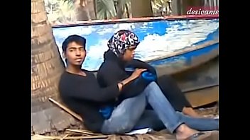 Preview 2 of Petite Teens Masturbating - Desi Couple Caught Fucking Outdoor