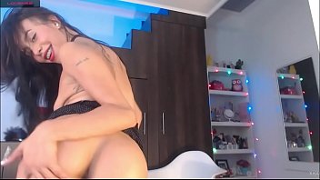 Preview 3 of 90 Wyar Old - Chicas en directo xxx 6