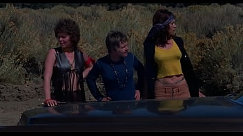 Preview 3 of Chin Sex 2018 - Fugitive Girls (1974)