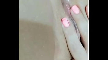 Preview 1 of Shred Mom - Se masturba para mi