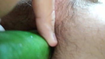 Preview 3 of Xxxxx Vdu - Pepino no cuzinho