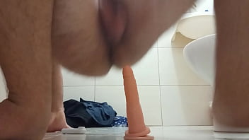 Preview 1 of Bangladeshi Kakoli - Sentando gostoso
