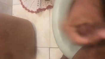 Preview 4 of 16 Sal Girl Sex Hd Video - Neguinho pauzudo gozando e se amostrando