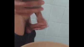 Preview 1 of Sanam Xxx Video New - Batendo punheta no servi&ccedil_o tezao da porra