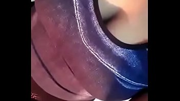 Preview 4 of Mom Dalam Bus - tamil allowed to show her nude boobs  1