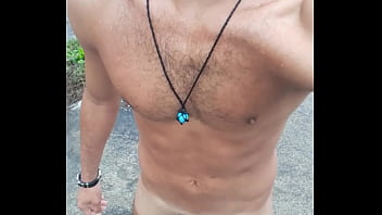 Preview 3 of Xsexyvideo Lamba Loda - Com tes&atilde_o na chuva .
