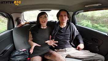 Preview 1 of Sunny Leone Xxxxx Full Dawnluat - First time doing porn and almost got caught from police
