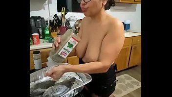 Preview 1 of Www Rep Video - Cooking time Anna Maria Mature Latina