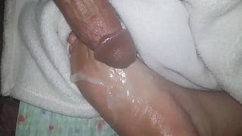 Preview 2 of Ban Www Xxx Com - Cumshot on oiled feet,  s.