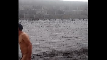 Preview 1 of Girls Gone Wild Strip Club - Desnudo bajo la lluvia