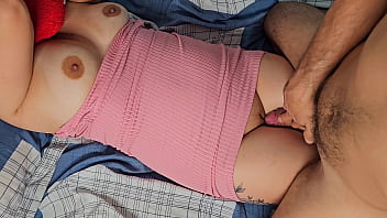 Preview 3 of 2 Ment Sex - Primeira rela&ccedil_&atilde_o sexual virgem,  dei um mimo para namorada ganhei sua bucetinha virgem!