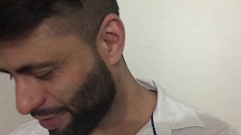 Preview 1 of Rihanna Rian - Peguei entregador desprevenido e me deu leitinho