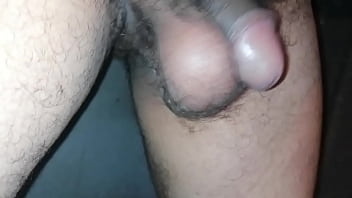 Preview 2 of Gandi Gali Deke Choda - Meneando mis bolas