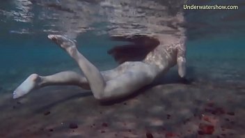 Preview 4 of Drunk Mom Pussy Lick - Underwatershow erotic young models in water